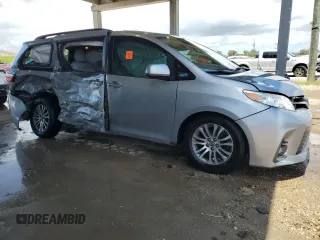 2018 Toyota Sienna XLE Auto Access Seat with VIN 5TDYZ3DC9JS916091, listed as a Copart auction lot 57576615 with 90,967 mi miles and Salvage title. Bid and sale history available at DreamBid. Image 4.