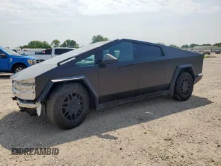 2024 Tesla Cybertruck z VIN 7G2CEHED3RA021099, wystawiony jako Copart lot #57416365 z przebiegiem 4880 mil mil oraz Szkody całkowita. Historia ofert i sprzedaży dostępna na DreamBid. Obrazek 1.