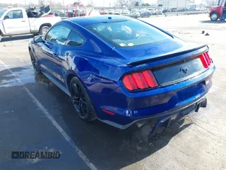 2016 Ford Mustang EcoBoost z VIN 1FA6P8TH0G5206167, wystawiony jako IAAI lot #41833768 z przebiegiem 101 181 mil mil oraz . Historia ofert i sprzedaży dostępna na DreamBid. Obrazek 3.