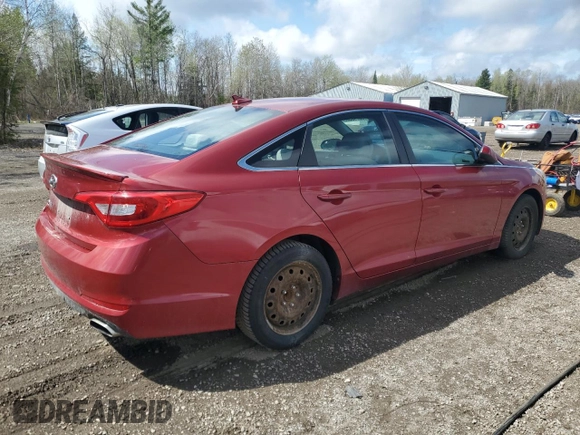 2015 Hyundai Sonata SE z VIN 5NPE24AF9FH216841, wystawiony jako Copart lot #55796585 z przebiegiem 286 795 mil mil oraz Czysty tytuł • Clean title. Historia ofert i sprzedaży dostępna na DreamBid. Obrazek 3.