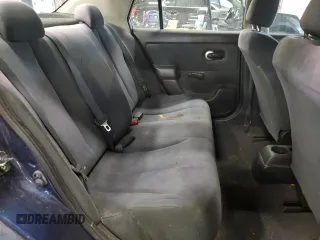 2009 Nissan Versa 1.6 z VIN 3N1CC11E49L458857, wystawiony jako Copart lot #59195275 z przebiegiem 100 351 mil mil oraz Szkoda całkowita • Salvage title. Historia ofert i sprzedaży dostępna na DreamBid. Obrazek 10.