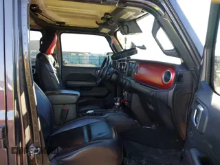 2020 Jeep Gladiator Rubicon with VIN 1C6JJTBG5LL179188, listed as a IAAI auction lot 41316367 with 136,670 mi miles and . Bid and sale history available at DreamBid. Image 5.
