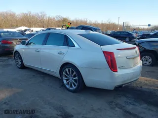 2015 Cadillac XTS Luxury with VIN 2G61N5S37F9182517, listed as a IAAI auction lot 41326594 with 175,663 mi miles. Bid and sale history available at carsss.com. Image 3.