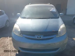 2007 Toyota Sienna XLE with VIN 5TDZK22C67S026114, listed as a IAAI auction lot 41913559 with 80,803 mi miles. Bid and sale history available at carsss.com. Image 6.