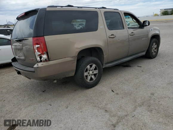 2007 GMC Yukon XL SLT z VIN 1GKFK163X7R327673, wystawiony jako Copart lot #52899415 z przebiegiem 147 180 mil mil oraz Szkoda całkowita • Salvage title. Historia ofert i sprzedaży dostępna na DreamBid. Obrazek 3.