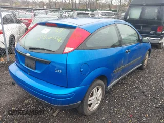 2000 Ford Focus ZX3 with VIN 3FAFP3131YR254186, listed as a IAAI auction lot 42049619 with Not provided miles and . Bid and sale history available at DreamBid. Image 4.