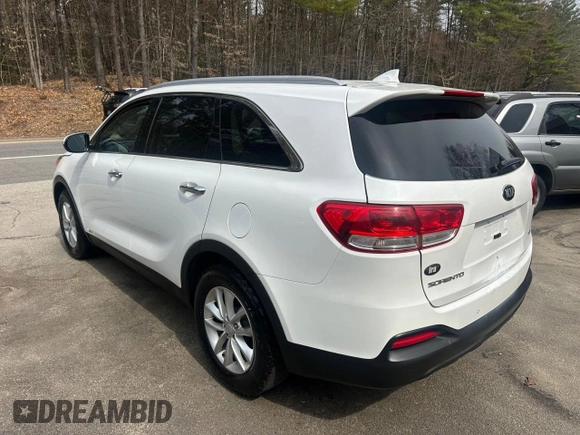 2018 Kia Sorento LX with VIN 5XYPGDA30JG347351, listed as a Copart auction lot 54516085 with 134,258 mi miles and Clean Title. Bid and sale history available at carsss.com. Image 3.