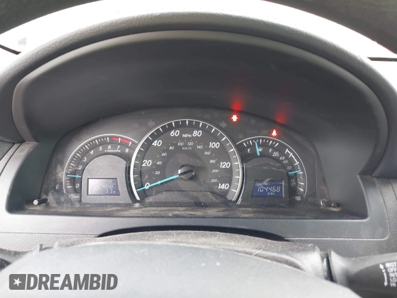 2015 Toyota Camry XLE with VIN 4T4BF1FK5FR483736, listed as a IAAI auction lot 41933106 with 104,468 mi miles. Bid and sale history available at carsss.com. Image 7.