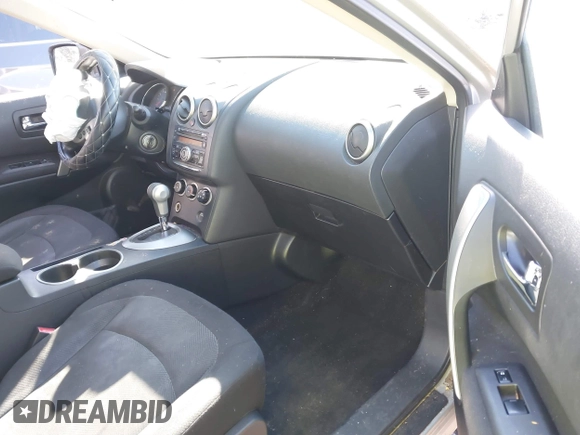 2011 Nissan Rogue SV z VIN JN8AS5MT6BW188611, wystawiony jako IAAI lot #41439421 z przebiegiem 134 990 mil mil oraz . Historia ofert i sprzedaży dostępna na DreamBid. Obrazek 5.