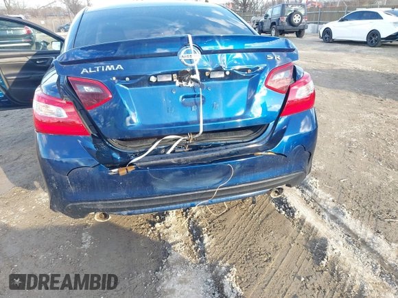 2017 Nissan Altima S z VIN 1N4AL3AP2HN311779, wystawiony jako IAAI lot #41705941 z przebiegiem 46 649 mil mil oraz . Historia ofert i sprzedaży dostępna na DreamBid. Obrazek 6.