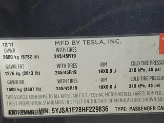 2017 Tesla Model S 100D z VIN 5YJSA1E28HF229836, wystawiony jako IAAI lot #42011901 z przebiegiem 81 012 mil mil oraz . Historia ofert i sprzedaży dostępna na DreamBid. Obrazek 9.