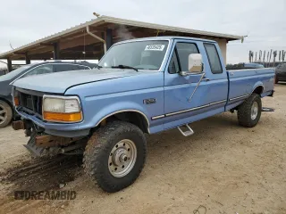 1996 Ford F-250 HD with VIN 1FTHX26G4TEB59478, listed as a Copart auction lot 46535425 with 132,504 mi miles and Salvage Title. Bid and sale history available at carsss.com. Image 1.