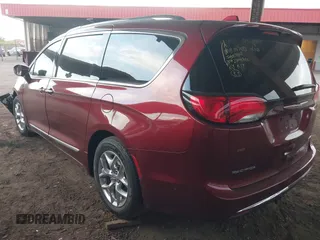 2019 Chrysler Pacifica Limited z VIN 2C4RC1GG0KR507643, wystawiony jako IAAI lot #42034094 z przebiegiem 127 595 mil mil oraz . Historia ofert i sprzedaży dostępna na DreamBid. Obrazek 3.
