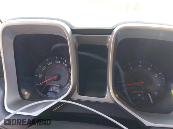 2014 Chevrolet Camaro LT z VIN 2G1FB1E35E9126793, wystawiony jako IAAI lot #41959896 z przebiegiem Nie podano mil oraz . Historia ofert i sprzedaży dostępna na DreamBid. Obrazek 16.