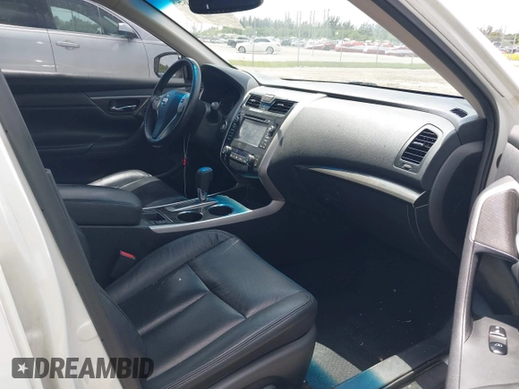 2015 Nissan Altima S with VIN 1N4AL3APXFN863236, listed as a IAAI auction lot 41950365 with 174,492 mi miles and . Bid and sale history available at DreamBid. Image 5.