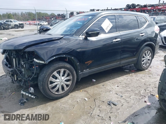 2015 Nissan Rogue SV with VIN KNMAT2MT3FP524304, listed as a IAAI auction lot 41716315 with 207,783 mi miles. Bid and sale history available at carsss.com. Image 2.