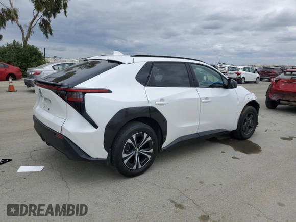 2023 Toyota bZ4X XLE z VIN JTMAAAAA3PA029270, wystawiony jako Copart lot #54526365 z przebiegiem 24 239 mil mil oraz Szkoda całkowita • Salvage title. Historia ofert i sprzedaży dostępna na DreamBid. Obrazek 3.