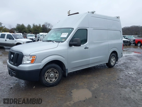 2016 Nissan NV Cargo SV z VIN 1N6BF0LY4GN807205, wystawiony jako IAAI lot #41321682 z przebiegiem 151 759 mil mil oraz . Historia ofert i sprzedaży dostępna na DreamBid. Obrazek 2.