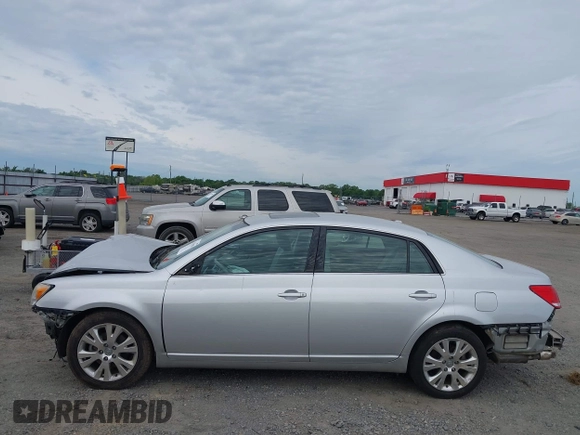 2010 Toyota Avalon XL with VIN 4T1BK3DB6AU369581, listed as a IAAI auction lot 42159063 with 137,996 mi miles and . Bid and sale history available at carsss.com. Image 21.