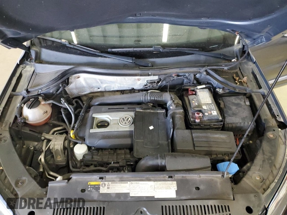 2016 Volkswagen Tiguan R-Line with VIN WVGBV7AX6GW052539, listed as a Copart auction lot 53381925 with 124,626 mi miles and Salvage Title. Bid and sale history available at DreamBid. Image 12.