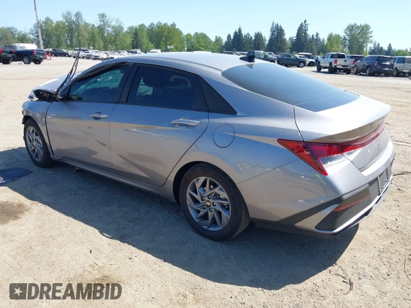 2024 Hyundai Elantra SEL with VIN KMHLM4DG9RU758372, listed as a IAAI auction lot 42165823 with 8,744 mi miles and . Bid and sale history available at DreamBid. Image 3.
