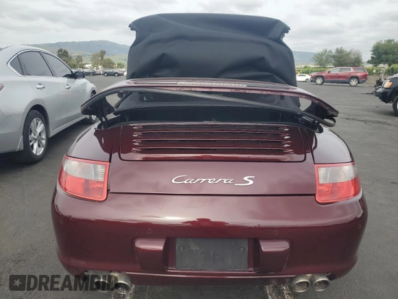 2006 Porsche 911 Carrera S z VIN WP0CB29956S769773, wystawiony jako Copart lot #54702225 z przebiegiem Nie podano mil oraz Szkoda całkowita • Salvage title. Historia ofert i sprzedaży dostępna na DreamBid. Obrazek 6.