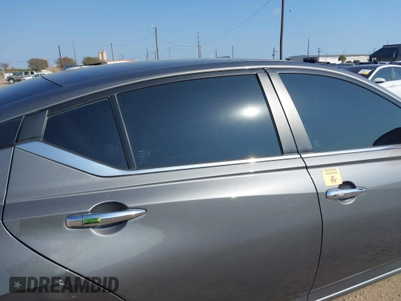 2024 Nissan Altima SV with VIN 1N4BL4DV0RN311284, listed as a IAAI auction lot 40845118 with Not Provided miles and . Bid and sale history available at carsss.com. Image 8.