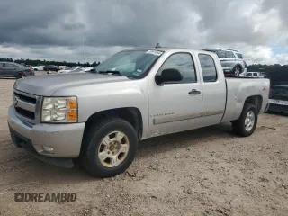 2008 Chevrolet Silverado 1500 1LT with VIN 2GCEK19J181101002, listed as a Copart auction lot 70921694 with 326,842 mi miles and Clean Title. Bid and sale history available at DreamBid. Image 1.