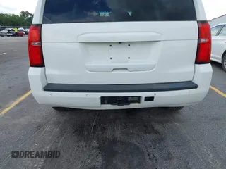 2015 Chevrolet Tahoe Commercial z VIN 1GNLC2EC1FR721538, wystawiony jako IAAI lot #42274601 z przebiegiem 138 991 mil mil oraz . Historia ofert i sprzedaży dostępna na DreamBid. Obrazek 18.
