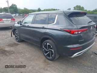 2024 Mitsubishi Outlander SE z VIN JA4J3VA81RZ049952, wystawiony jako IAAI lot #42448676 z przebiegiem 33 337 mil mil oraz . Historia ofert i sprzedaży dostępna na DreamBid. Obrazek 3.