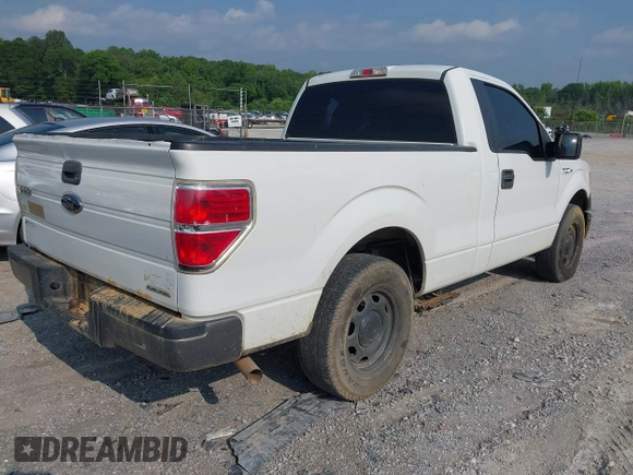 2013 Ford F-150 XL z VIN 1FTMF1CM6DFC50916, wystawiony jako IAAI lot #42417092 z przebiegiem 274 435 mil mil oraz . Historia ofert i sprzedaży dostępna na DreamBid. Obrazek 4.