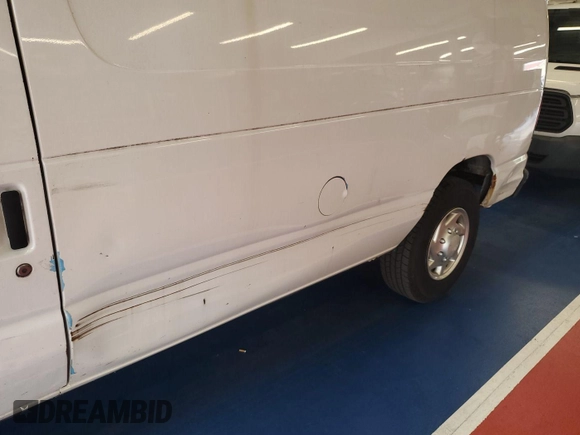 2012 Ford Econoline Cargo Recreational z VIN 1FTNE2EW6CDA56487, wystawiony jako IAAI lot #42851407 z przebiegiem 175 505 mil mil oraz . Historia ofert i sprzedaży dostępna na DreamBid. Obrazek 9.