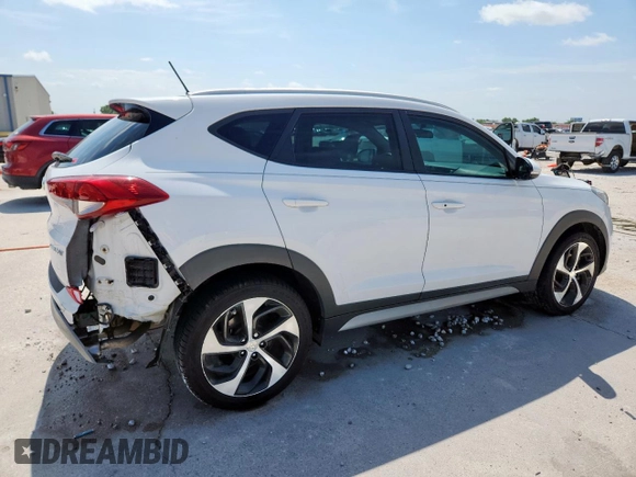 2017 Hyundai Tucson Sport z VIN KM8J33A29HU591930, wystawiony jako Copart lot #60057505 z przebiegiem 70 037 mil mil oraz Szkoda całkowita • Salvage title. Historia ofert i sprzedaży dostępna na DreamBid. Obrazek 3.