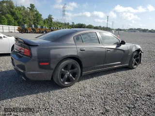 2013 Dodge Charger RT Plus with VIN 2C3CDXCT6DH652577, listed as a Copart auction lot 52120025 with 106,614 mi miles and Salvage Title. Bid and sale history available at carsss.com. Image 3.