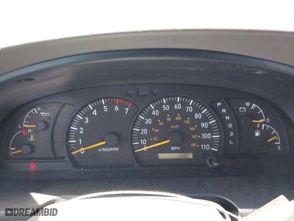 2000 Toyota Tundra SR5 with VIN 5TBBT4419YS001062, listed as a IAAI auction lot 42042889 with 190,000 mi miles. Bid and sale history available at carsss.com. Image 7.
