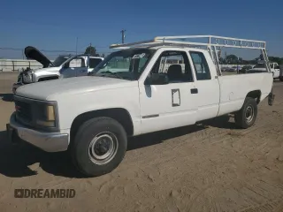 1995 GMC Sierra 2500 z VIN 1GTGC29K0SE536488, wystawiony jako Copart lot #68942024 z przebiegiem 212 918 mil mil oraz Szkody całkowita. Historia ofert i sprzedaży dostępna na DreamBid. Obrazek 1.