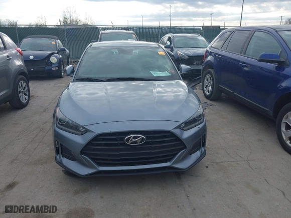 2019 Hyundai Veloster 2.0 with VIN KMHTG6AF0KU017161, listed as a IAAI auction lot 42104203 with 92,420 mi miles. Bid and sale history available at carsss.com. Image 12.