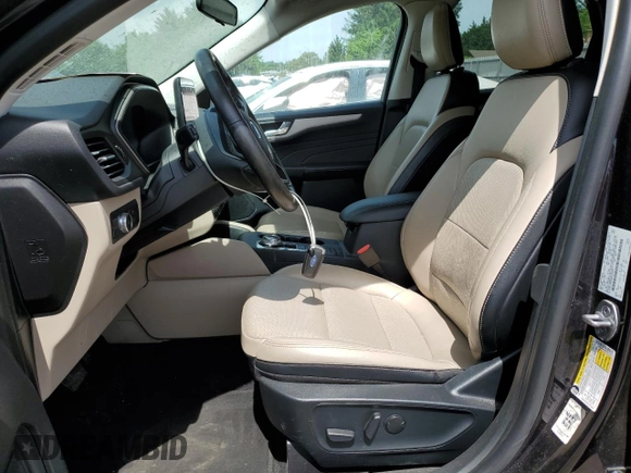 2021 Ford Escape SEL с VIN 1FMCU0H69MUA57897, выставлен на аукционе Copart как лот 57826815 с пробегом 81 263 миль миль и Списание • Salvage title. История ставок и продаж доступна на DreamBid. Изображение 7.