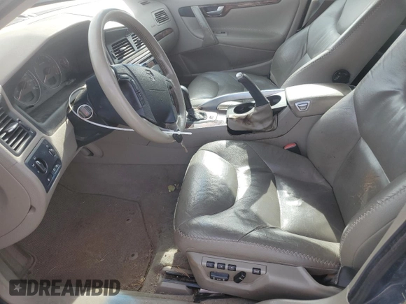 2007 Volvo XC70 with VIN YV4SZ592671259450, listed as a Copart auction lot 48892015 with 301,867 mi miles and Salvage Title. Bid and sale history available at carsss.com. Image 7.