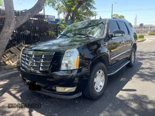2007 Cadillac Escalade z VIN 1GYFK63847R329003, wystawiony jako Copart lot #62036565 z przebiegiem 188 730 mil mil oraz Czysty tytuł • Clean title. Historia ofert i sprzedaży dostępna na DreamBid. Obrazek 2.
