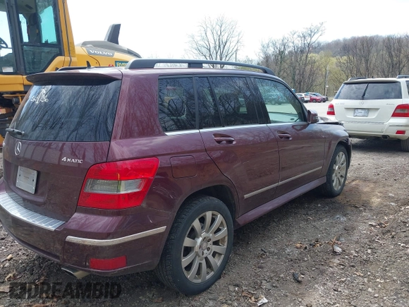2010 Mercedes-Benz GLK GLK 350 with VIN WDCGG8HB0AF393375, listed as a IAAI auction lot 42044840 with 88,668 mi miles. Bid and sale history available at carsss.com. Image 4.