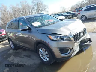2017 Kia Sorento LX with VIN 5XYPG4A33HG268167, listed as a IAAI auction lot 41792320 with 74,528 mi miles. Bid and sale history available at carsss.com. Image 1.