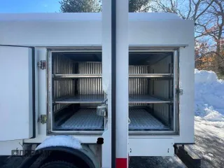 2019 Ford Econoline Commercial with VIN 1FDXE4FS5KDC52270, listed as a Copart auction lot 46290955 with 104,046 mi miles and Clean Title. Bid and sale history available at carsss.com. Image 12.