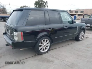 2008 Land Rover Range Rover SC z VIN SALMF13438A264820, wystawiony jako IAAI lot #41545831 z przebiegiem 117 151 mil mil oraz . Historia ofert i sprzedaży dostępna na DreamBid. Obrazek 4.