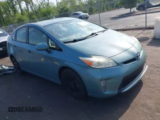 2014 Toyota Prius Four with VIN JTDKN3DUXE1852835, listed as a IAAI auction lot 42234128 with 189,512 mi miles and . Bid and sale history available at DreamBid. Image 1.