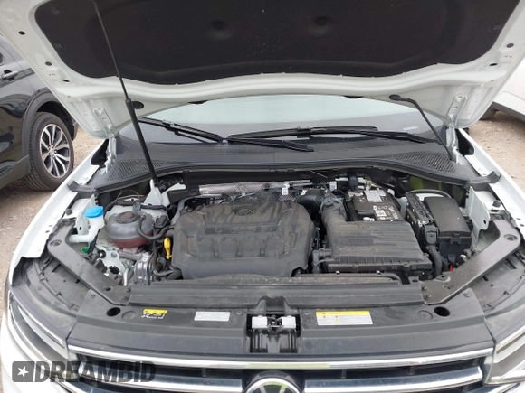 2024 Volkswagen Tiguan Wolfsburg Edition with VIN 3VV5B7AXXRM233917, listed as a IAAI auction lot 42780573 with 11,983 mi miles and . Bid and sale history available at DreamBid. Image 10.