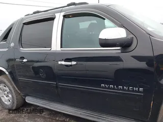 2013 Chevrolet Avalanche LS with VIN 3GNMCEE03DG312465, listed as a IAAI auction lot 42216267 with 102,483 mi miles and . Bid and sale history available at DreamBid. Image 13.