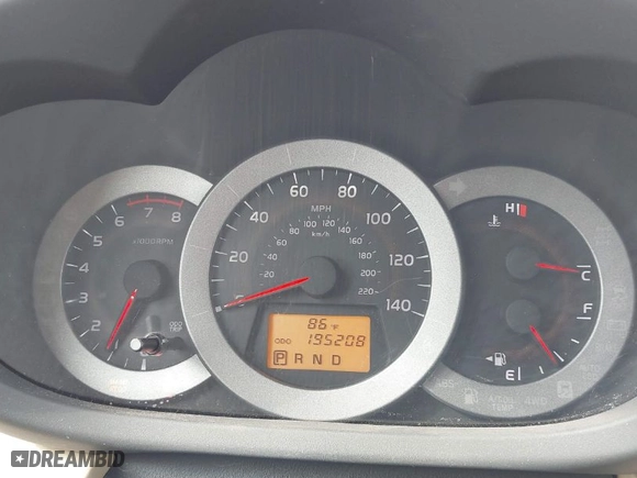 2011 Toyota RAV4 with VIN 2T3ZF4DV4BW077102, listed as a IAAI auction lot 41879383 with 195,208 mi miles. Bid and sale history available at carsss.com. Image 7.