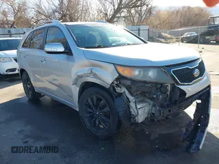 2013 Kia Sorento SX with VIN 5XYKWDA21DG379959, listed as a IAAI auction lot 41856434 with 127,281 mi miles and . Bid and sale history available at DreamBid. Image 1.