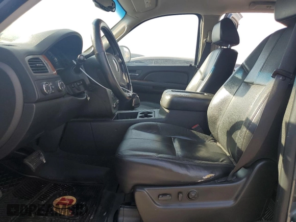2008 GMC Yukon SLE w/3SB with VIN 1GKFK13038J229319, listed as a Copart auction lot 70972564 with 159,616 mi miles and Salvage Title. Bid and sale history available at carsss.com. Image 7.